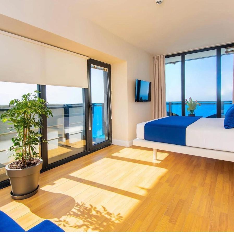 Orbi City Luxury Suite Batumi Luaran gambar