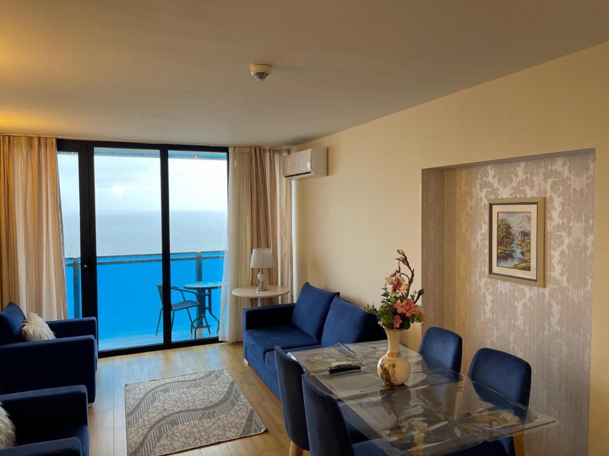Orbi City Luxury Suite Batumi Luaran gambar